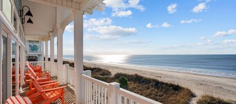 Hailo: Spacious 7-Bedroom Oceanfront Retreat in Oak Island, NC, perfect for up to 18 guests.
