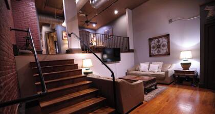 Rooftop Loft 3-bedroom DT Anderson