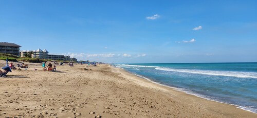 1-bedroom oceanfront condo on Hutchinson Island