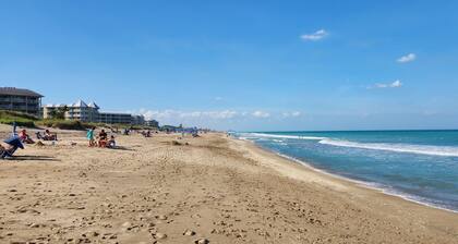 1-bedroom oceanfront condo on Hutchinson Island