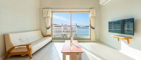 Kamar Basic, 2 kamar tidur (Romantic Gold (Ocean View/three-bed)) | Eksterior