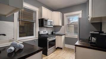 Microwave, oven, stovetop, dishwasher