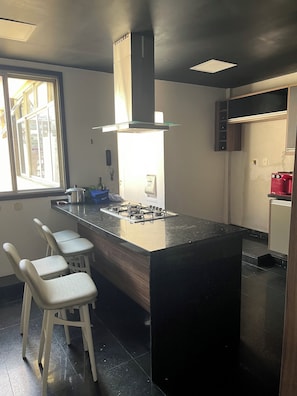 Private kitchen - Spacious 3-bedroom apartment with AC, WiFi in fabulous Copacabana Rio de Janeiro (Copacabana Rio de Janeiro)