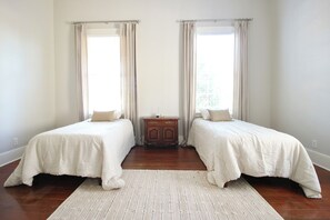 3 bedrooms, WiFi, bed sheets