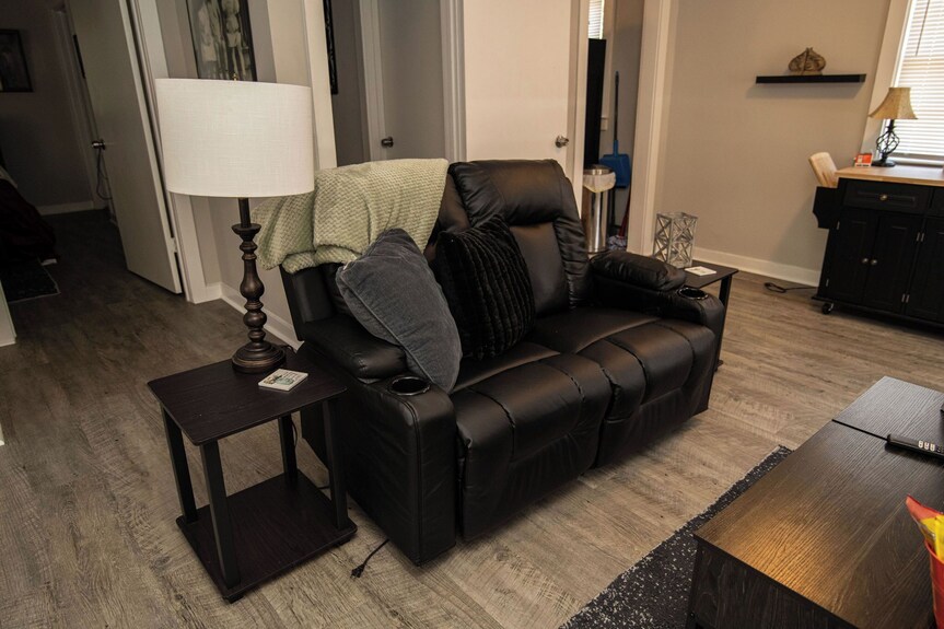 Cute Little Lake Bottom Cottage Apartment - Columbus, GA