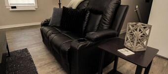 Cute Little Lake Bottom Cottage Apartment