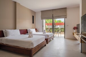 Poolside Suite | In-room safe, blackout drapes, free WiFi