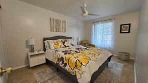4 habitaciones, tabla de planchar con plancha, wifi y ropa de cama 