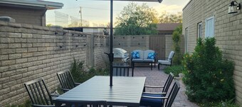 Beautiful 4-bedroom home quietly tucked away in a charming Tucson neighborhood!