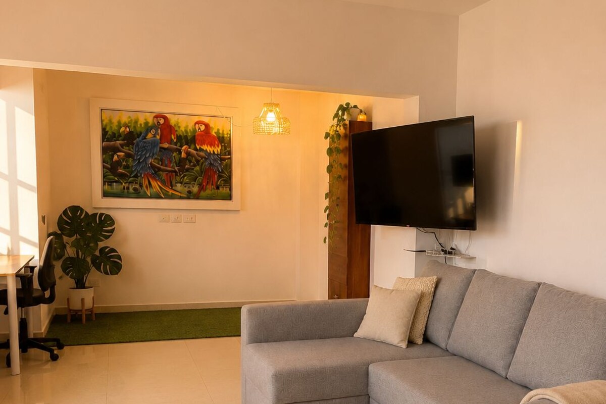 Family Apartment, 2 Bedrooms | Living area