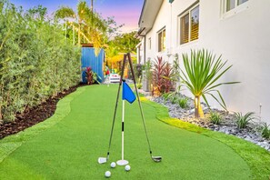 Property grounds - Peace, Pool, Golf & Sunshine • 15 Min to Beach (Plantation)