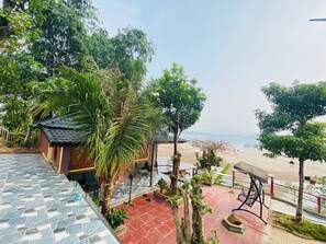 Front of property - Homestay nha go Lan Anh (Thanh Thuy)