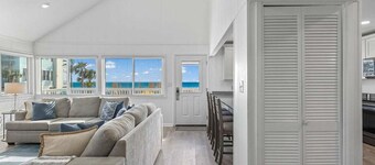 “Eastside Wave” - Gulf Trace - Private Pool - Sleeps 12 - 100 Steps to the Gulf