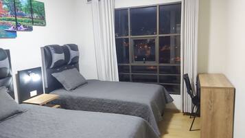 3 chambres, bureau, fer et planche Ă repasser, Wi-Fi gratuit