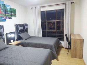 3 bedrooms, desk, iron/ironing board, free WiFi - Modern and cozy apartment with a beautiful view of the city of Sucre. (Sucre)