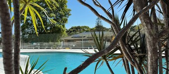 “Canberra Stylish Home, near Uni of Canberra and EPIC