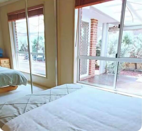3 habitaciones, tabla de planchar con plancha y wifi gratis 