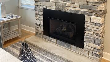 Televisie en een tafeltennistafel