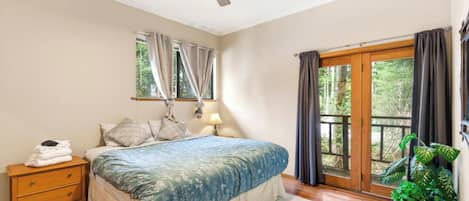 3 habitaciones, escritorio, wifi y ropa de cama