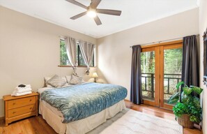 3 habitaciones, escritorio, wifi y ropa de cama 