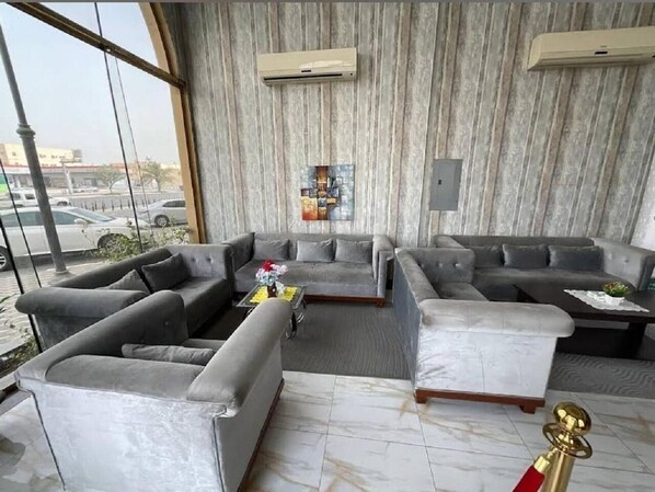 Reception - Arwa suites (Dammam)