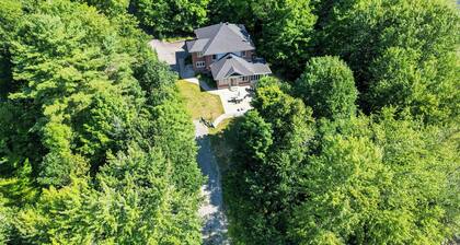 Private Waterfront Cottage- A Family-Friendly Escape with fun and relaxation