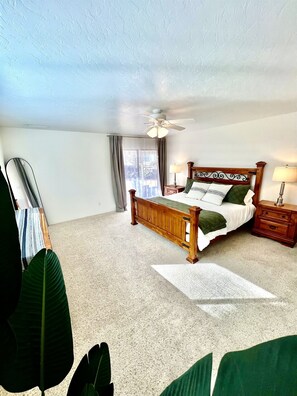 3 bedrooms, desk, iron/ironing board, free WiFi