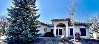 Spacious Prescott Home w/Fenced Yard & Central Loc