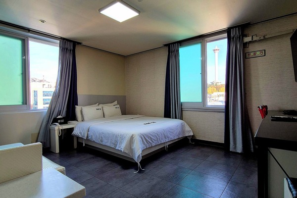 Basic Double Room, City View | Desk, laptop workspace, free WiFi