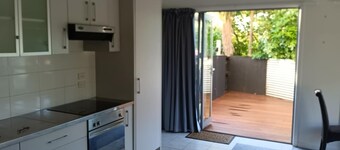 Magic on Maratahu. Spacious, Warm & sunny apartment