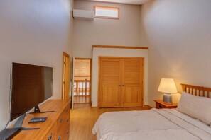 4 bedrooms, free WiFi, bed sheets
