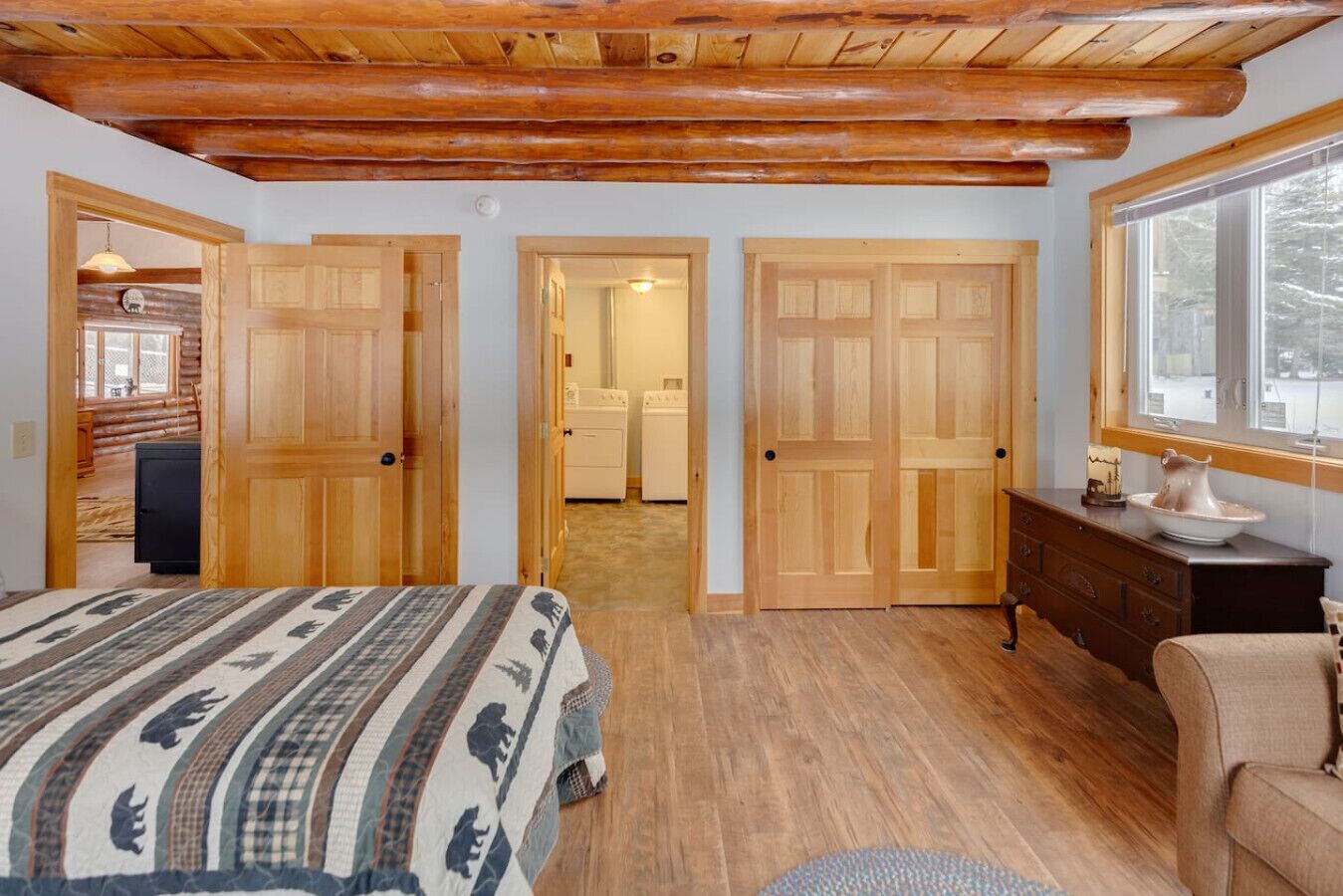 2 bedrooms, desk, free WiFi, bed sheets