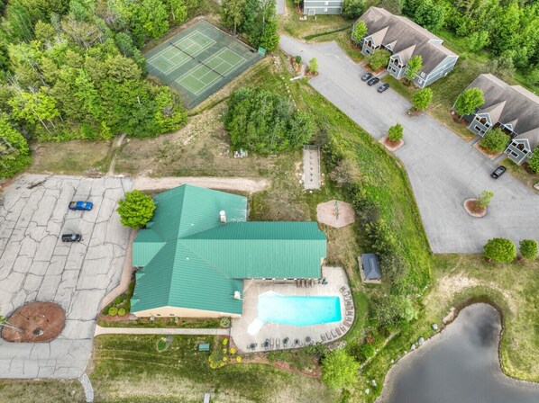 المنشأة من الخارج