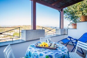 تناول الطعام بالخارج