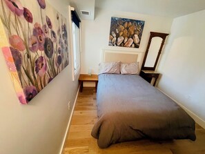 2 sovrum, strykjärn/strykbräda, wi-fi och sängkläder