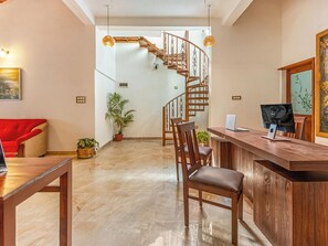 Lobby - Sterling Brookstone Coorg (Madikeri)