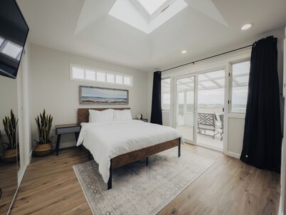 Serene river view & beach walk, near Monterey Aquarium, Laguna Seca, Santa Cruz