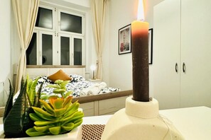 1 bedroom, WiFi, bed sheets
