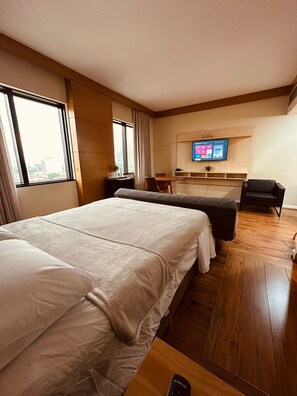 1 bedroom, in-room safe, WiFi, bed sheets