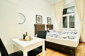 1 bedroom, WiFi, bed sheets