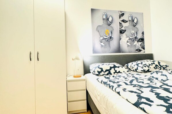 1 habitación, escritorio, wifi y ropa de cama 
