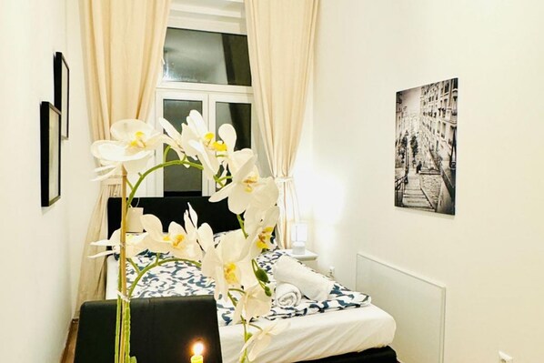 1 habitación, escritorio, wifi y ropa de cama 