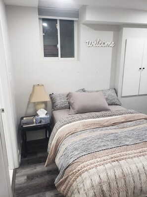 3 bedrooms, desk, iron/ironing board, WiFi