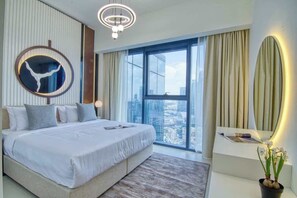 2 bedrooms, iron/ironing board, WiFi