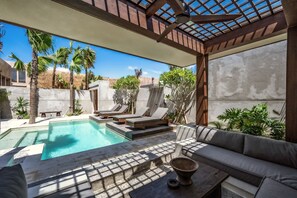 Sun deck