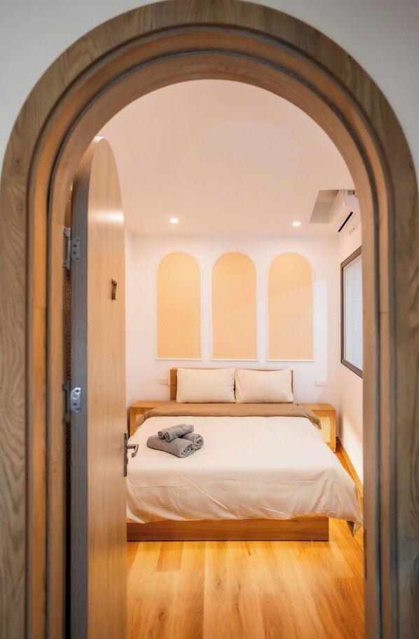 4 habitaciones, tabla de planchar con plancha y wifi