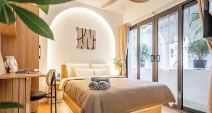 Spacious 4-bedrooms house / Hà Nội Urban Quarter / Trainstreet 5'/washer&dryer