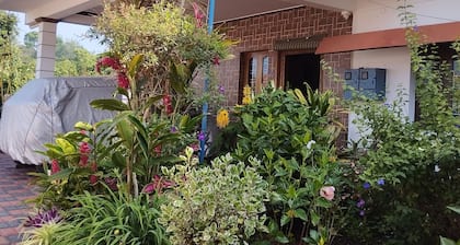 Family stay in madikeri
2 bedroom house