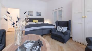 2 bedrooms, iron/ironing board, free WiFi, bed sheets