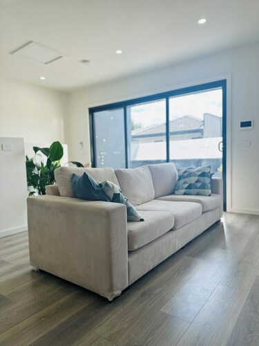 Modern Townhouse, Perfect for couples  